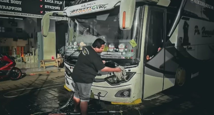 Jungkir Balik Bangun PO Haryanto, Rian Mahendra Menyesal Tak Lama Dampingi Almarhum Ibu