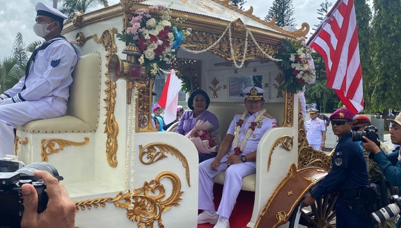Momen Laksamana Yudo Margono Tinggalkan Mabesal ke Mabes TNI dengan Kereta Kencana 