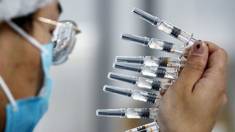 44 Puskesmas di Jakarta Layani Vaksin Booster Kedua Setiap Hari hingga Malam