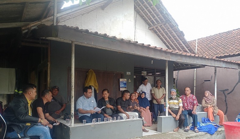 Tama S Langkun Beri Advokasi kepada Warga Sukahati Cibinong yang Belum Terima Kompensasi Pembebasan Lahan
