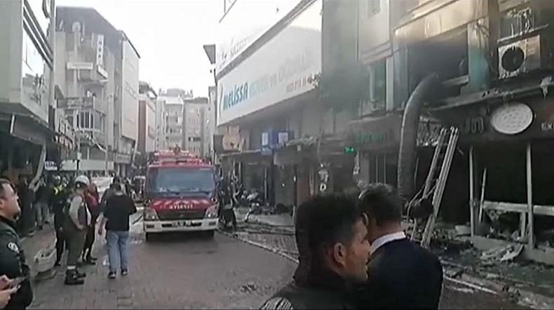 Tabung Gas Restoran Kebab Meledak, 7 Orang Tewas termasuk 3 Anak-Anak