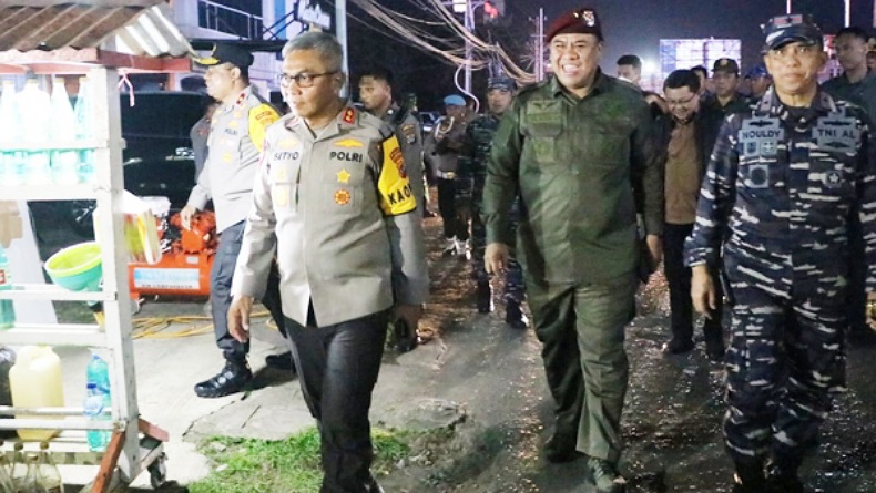 Pantau Situasi Malam Tahun Baru 2023 di Manado, Forkopimda Kunjungi Pos Pengamanan
