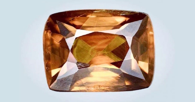 Ini Dia Mineral Paling Langka Dunia, Digambarkan sebagai Permata Oranye Kecil