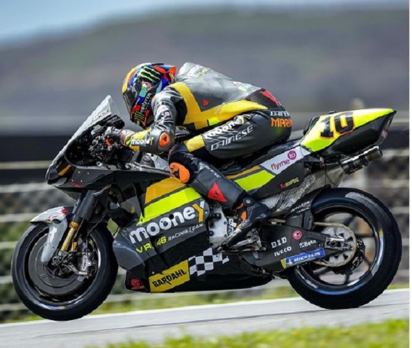 Bos Mooney VR46 Sudah Siapkan Pengganti Adik Rossi yang Hengkang Musim Depan