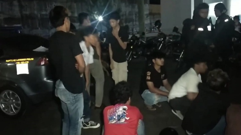 Ugal-ugalan sambil Geber Knalpot Bising, 50 Remaja di Tasikmalaya Ditangkap Polisi