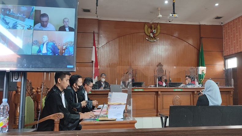 Sidang Kasus Eks Ketua DPRD Jabar Irfan Suryanegara Diwarnai Unjuk Rasa Ormas