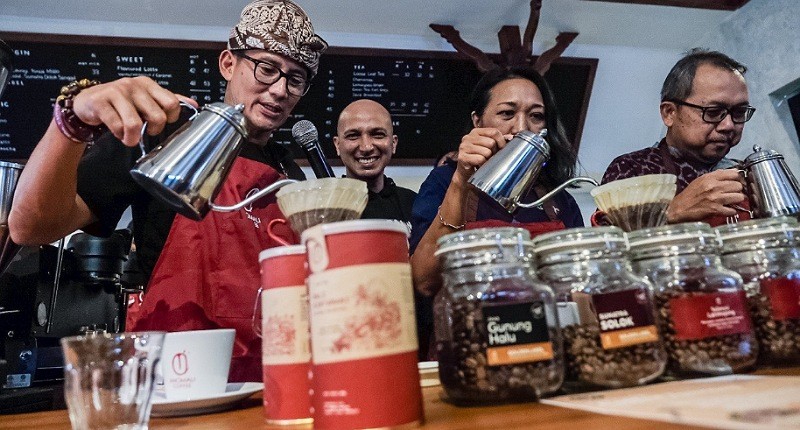 Sandiaga Uno Apresiasi Pelaku Wisata Gelar Paket Wisata Kopi Kintamani
