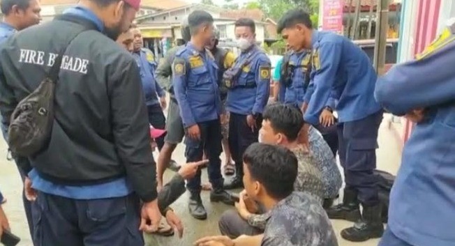 Nyamar Jadi Penumpang Berbaju Batik, Komplotan Copet Ditangkap Warga Usai Diteriaki Emak-Emak