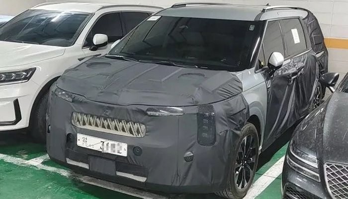 Kia Carnival Generasi Terbaru EV9 Tertangkap Kamera Gendong Mesin Hybrid
