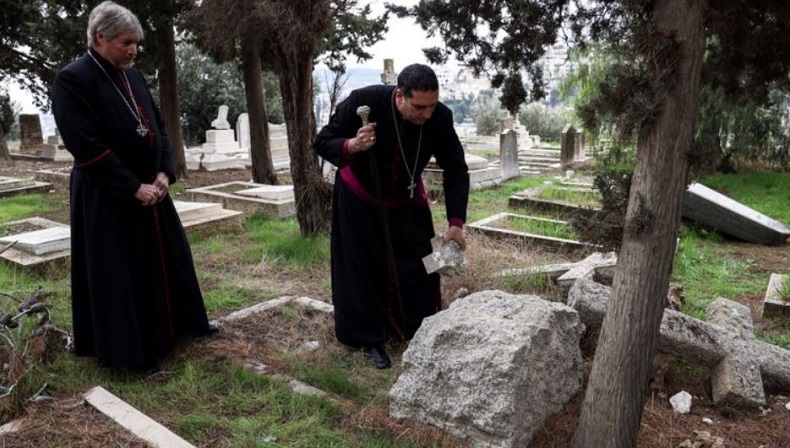 Puluhan Batu Nisan di Permakaman Kristen Israel Dirusak Orang Tak Dikenal, Pelaku Berpakaian Yahudi