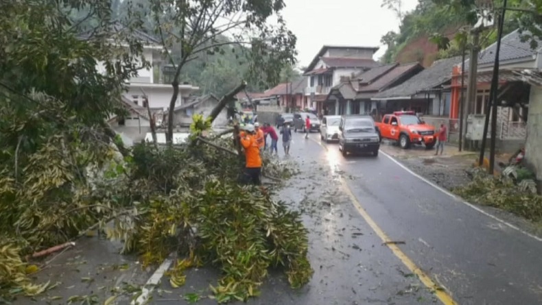 Cerita Warga Panawangan Ciamis: saat Angin Puting Beliung Menerjang, Mengerikan!