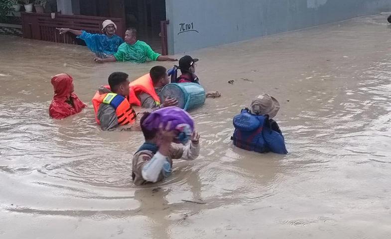Banjir Bandang Perum Dinar Indah Semarang: 44 Rumah Terendam, 134 Warga Terdampak