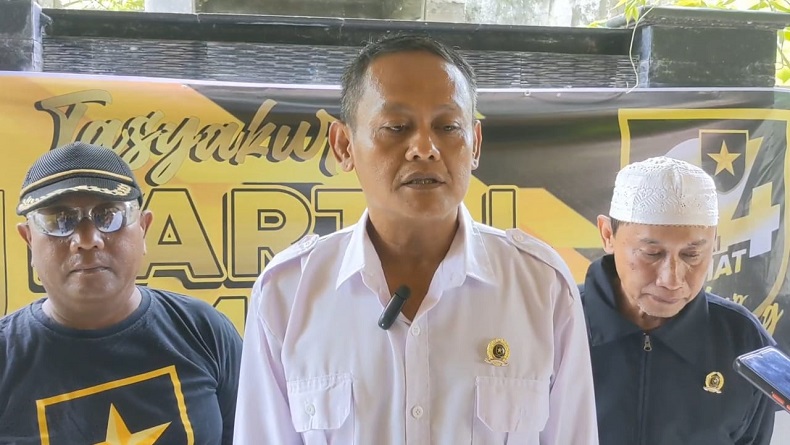 Bentangkan Bendera di Masjid Dikecam, DPD Partai Ummat Kota Cirebon Minta Maaf