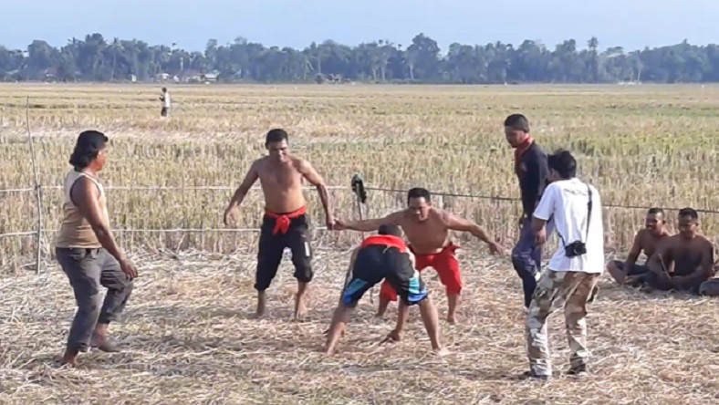 Mengenal Geudeu-geudeu, Gulat Tradisional Asal Aceh yang Mirip Sumo Jepang