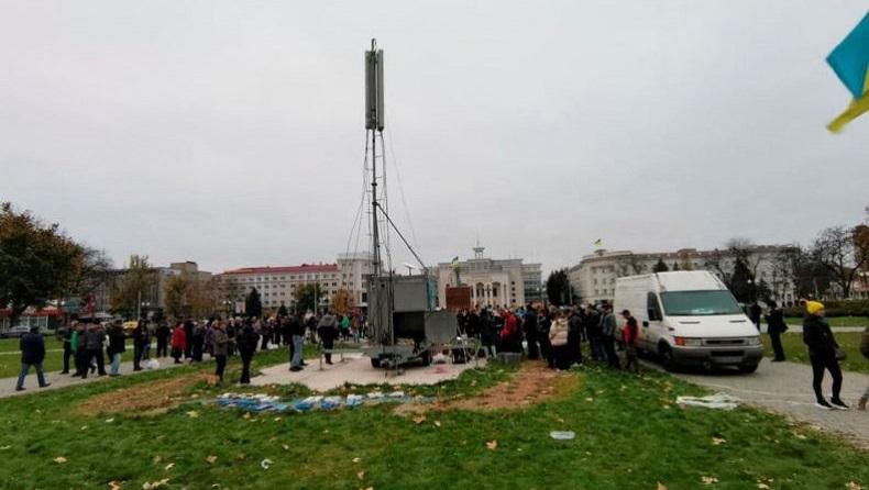 Ukraina Butuh 1,79 Miliar Dolar AS untuk Pulihkan Sektor Telekomunikasi yang Dihancurkan Rusia