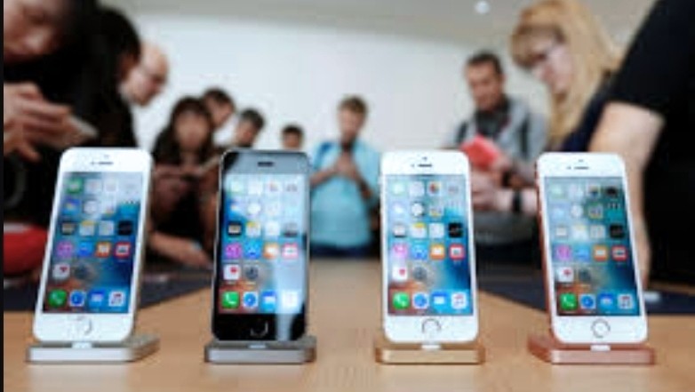 Apple Diprediksi Gagal Kembangkan iPhone SE Generasi Keempat