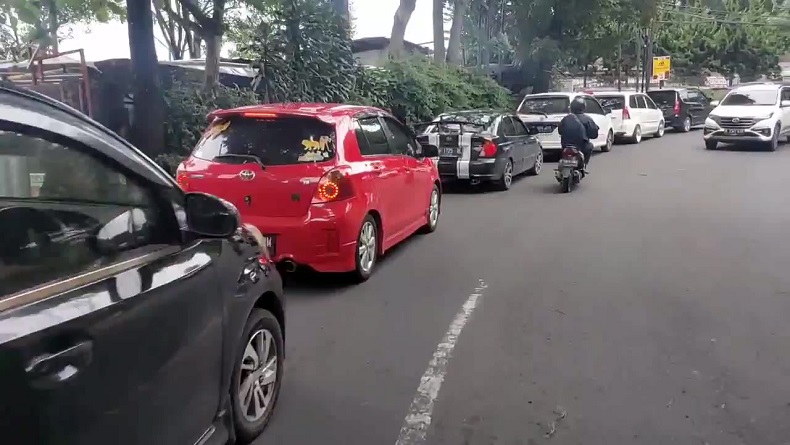 Wisatawan Masih Padati Objek Wisata Lembang KBB, Lalu Lintas Macet