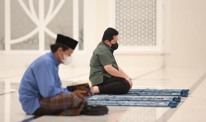  Cerita Erick Thohir Salat di Masjid At-Thohir: Air Mata Jatuh di Antara 2 Sujud, Rindu sama Ayah
