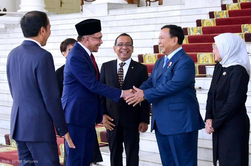 Prabowo Dampingi Anwar Ibrahim, dari Pertemuan di Istana hingga Bandara