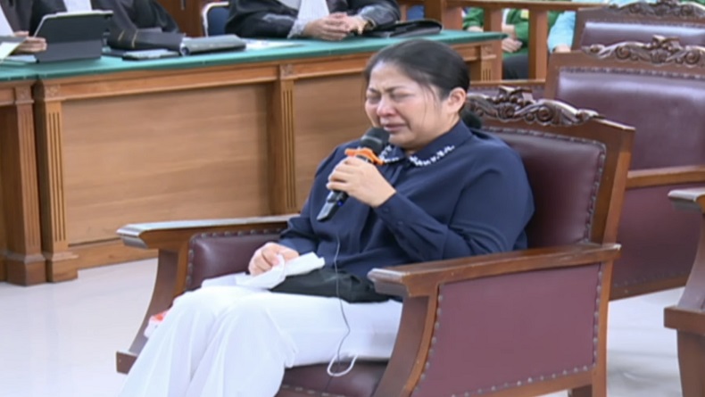 Putri Candrawathi Nangis, Cerita Minta Brigadir J Resign dari Ajudan Sambo