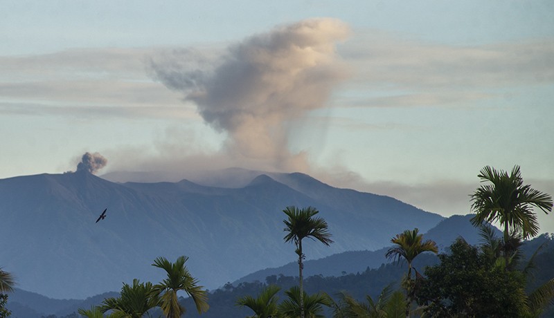 Aktivitas Gunung Marapi Sumbar Menurun, Warga Masih Diimbau Menjauh dari Puncak