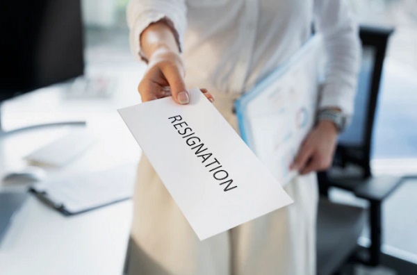 3 Contoh Surat Pengunduran Diri yang Baik dan Benar, Yuk Simak!