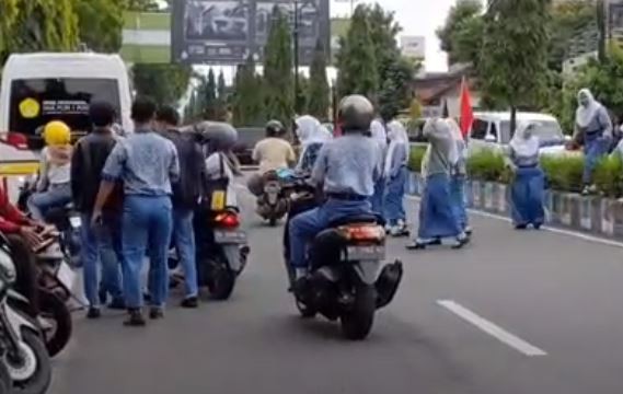 Ratusan Pelajar Ponorogo Hamil di Luar Nikah, Dinsos Ungkap Penyebabnya