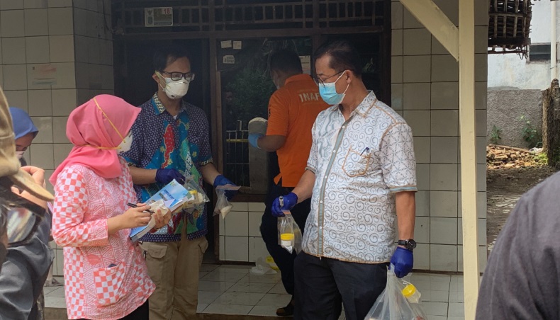 Polisi Temukan Muntahan di Rumah Sekeluarga Tergeletak dengan Mulut Berbusa