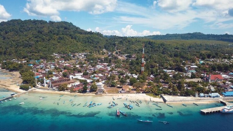 Maluku Terkenal dengan Apa ? dari Budaya, Hasil Rempah hingga Pariwisata
