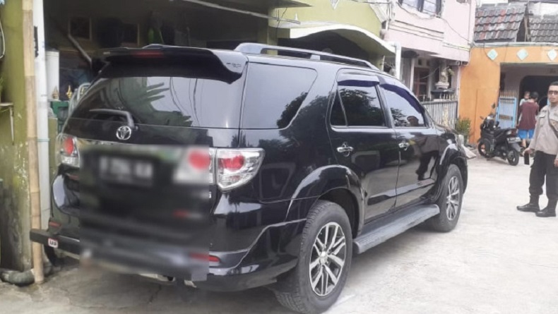 Viral Spion Mobil Fortuner Raib Digondol Maling di Bekasi, Polisi Cek TKP