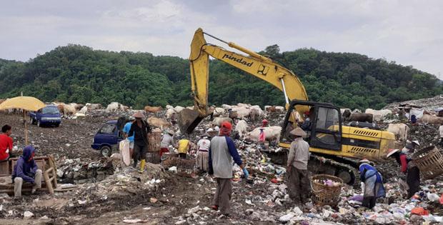 Sri Sultan HB X Tegaskan TPST Piyungan Tetap Beroperasi secara Terbatas