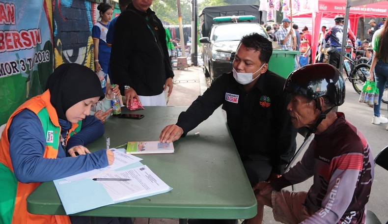 6 Orang Kena OTT Buang Sampah di CFD Sudirman-Thamrin, Total Denda Rp400.000 
