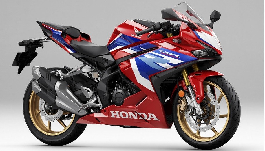 Lawan ZX-25R Honda CBR250RR Belum 4 Silinder, Ini Jawaban AHM