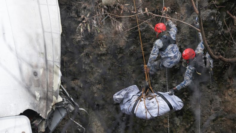 Pilot Yeti Air Jatuh di Nepal Perempuan, Suaminya Juga Tewas dalam Kecelakaan Pesawat 2006