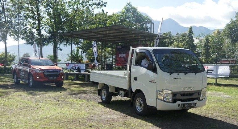 Alasan Isuzu Gantikan Panther dengan Traga, Ini Pertimbangannya