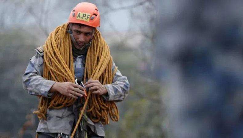 Kecelakaan Pesawat Yeti Air, Tim SAR Kerahkan Drone dan Turuni Ngarai Cari 2 Penumpang Terakhir