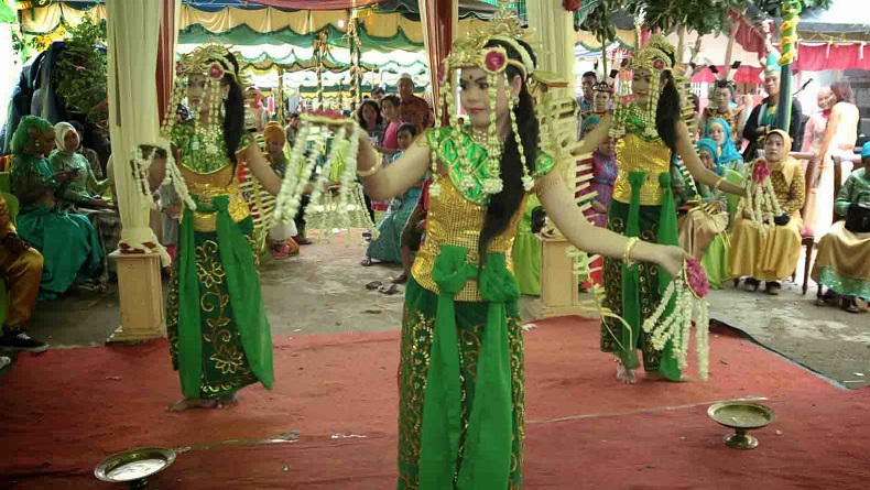 5 Tarian Kalimantan Selatan, Nomor 4 Libatkan 30 Penari hingga Pemusik