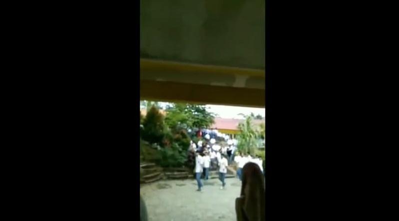  Viral Ratusan Pelajar Serang SMK di Cilacap, Lempari Sekolah dengan Batu dan Petasan