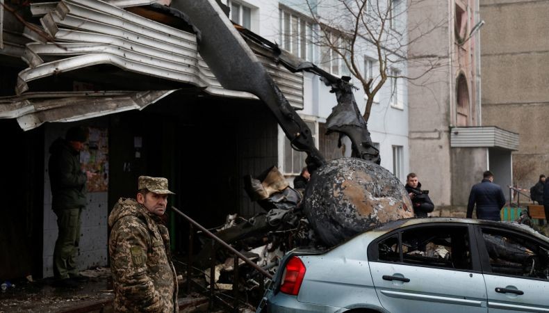 Helikopter Jatuh Tewaskan 14 Orang termasuk Mendagri Ukraina, Penyebab Masih Misterius