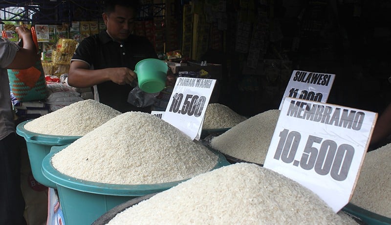  Harga Beras Tinggi, Mendag: Ada Masalah Distribusi dari Bulog ke Pedagang 