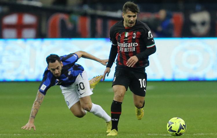 Inter Juara Piala Super Italia, Hakan Calhanoglu Beri Komentar Sadis Buat AC Milan