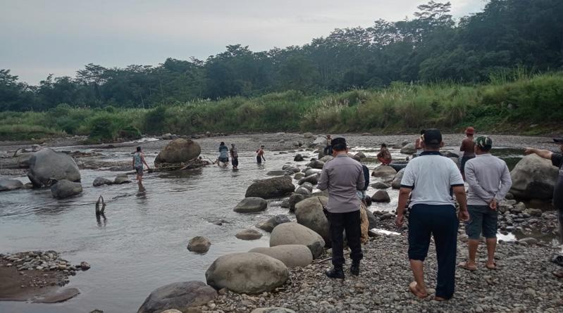  Pekalongan Geger, 2 Mayat Pria Ditemukan Mengambang di Sungai Sengkarang