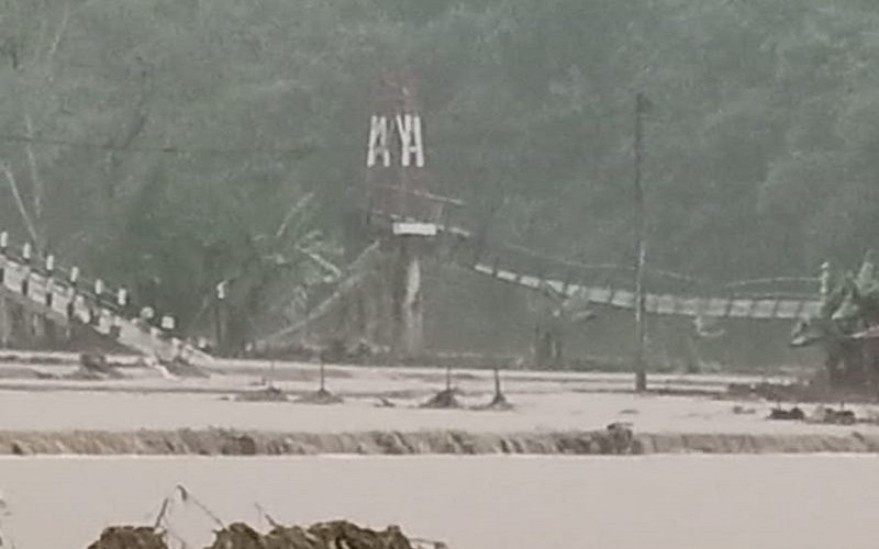 Hujan Deras Guyur Garut, Wilayah Selatan Diterjang Longsor dan Banjir