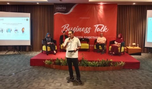 Sandiaga Uno Dorong UMKM Naik Kelas, Targetkan 4,4 Juta Lapangan Kerja Baru di 2024