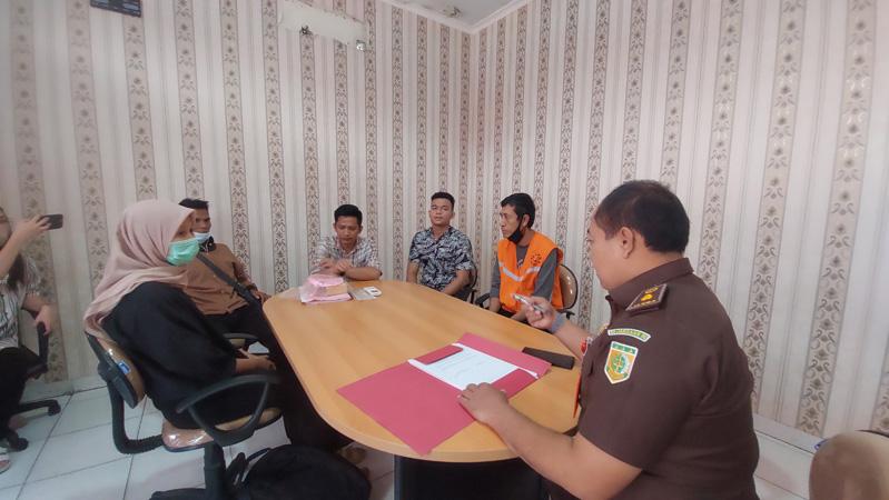  Kejaksaan Hentikan Kasus Pencurian dan Penganiayaan di Jakbar lewat Restorative Justice