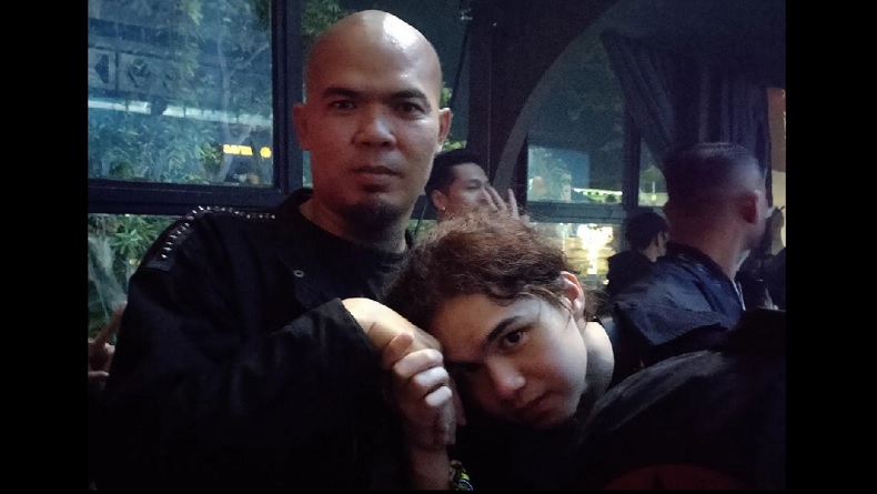 Ahmad Dhani Punya Kembaran di Banjarmasin? Dul Jaelani Sampai Cium Tangan ke Pria Ini