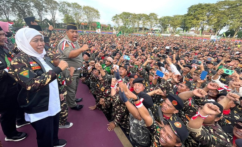 Hadiri Apel Merah Putih 10.000 Banser, Khofifah: Jadikan Pancasila Kekuatan Gerakan 