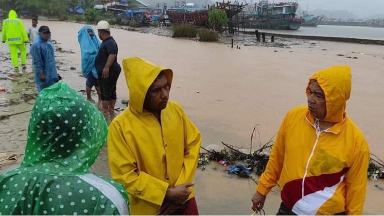 Bocah Hanyut di Sungai Sihopo-Hopo, Tim SAR Cari Korban di Tengah Guyuran Hujan