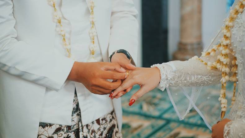 Bagaimana Cara Memilih Jodoh Istri atau Suami menurut Islam? Jomblo Wajib Baca!