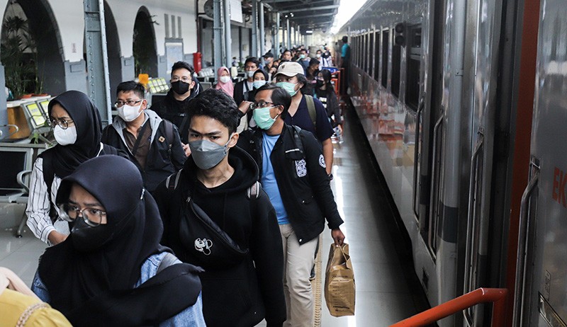 Tiket Kereta Api Libur Nataru Sudah Terjual 81,4 Persen
